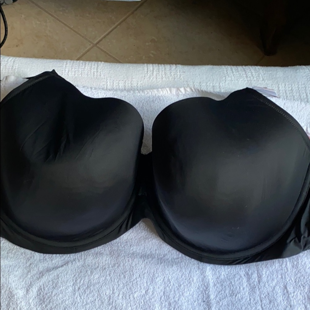 BNWT Cacique bra